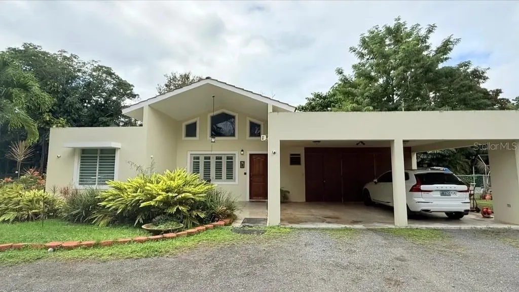 177 Vanda Street Guaynabo PR 00966
