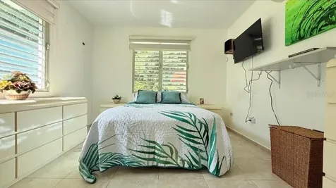 177 Vanda Street Guaynabo PR 00966