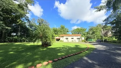 177 Vanda Street Guaynabo PR 00966