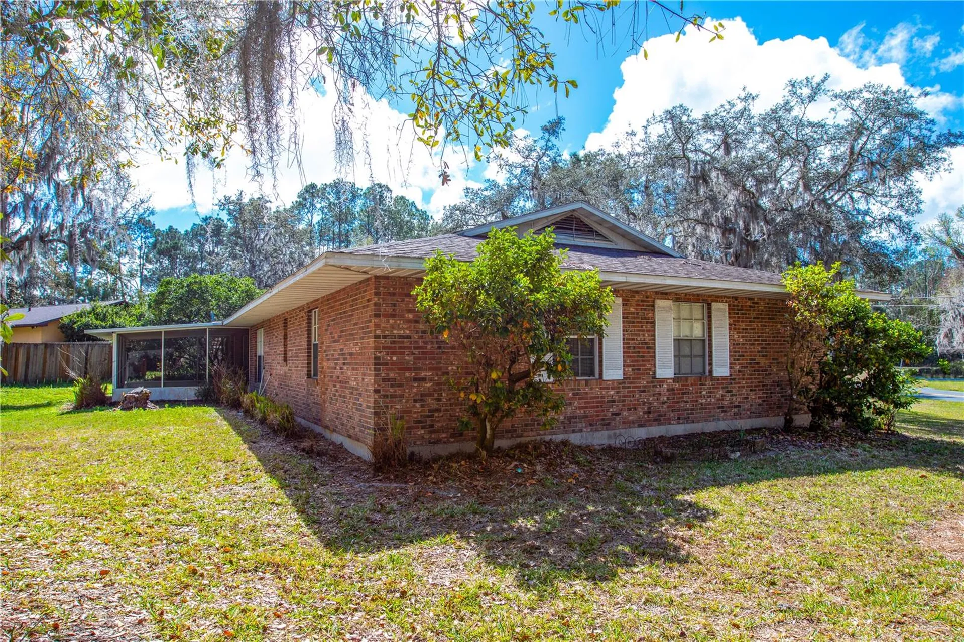 16529 Orange Avenue Umatilla FL 32784