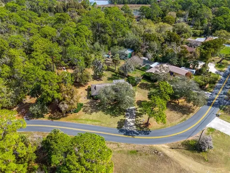 16529 Orange Avenue Umatilla FL 32784