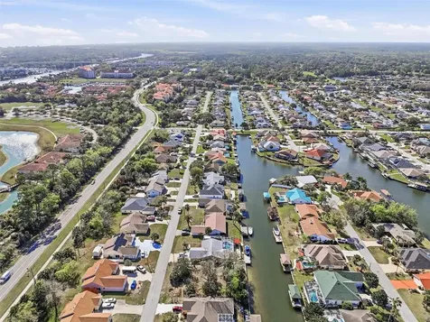35 Coral Reef Court N Palm Coast FL 32137