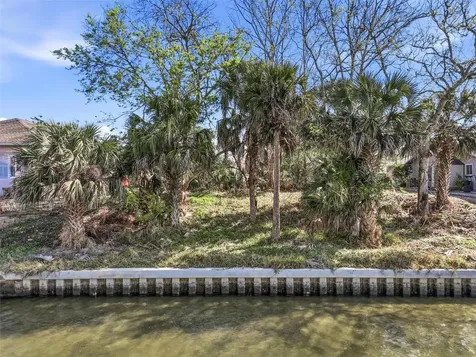 35 Coral Reef Court N Palm Coast FL 32137