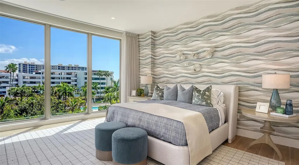 1561 Gulf Of Mexico Drive Longboat Key FL 34228