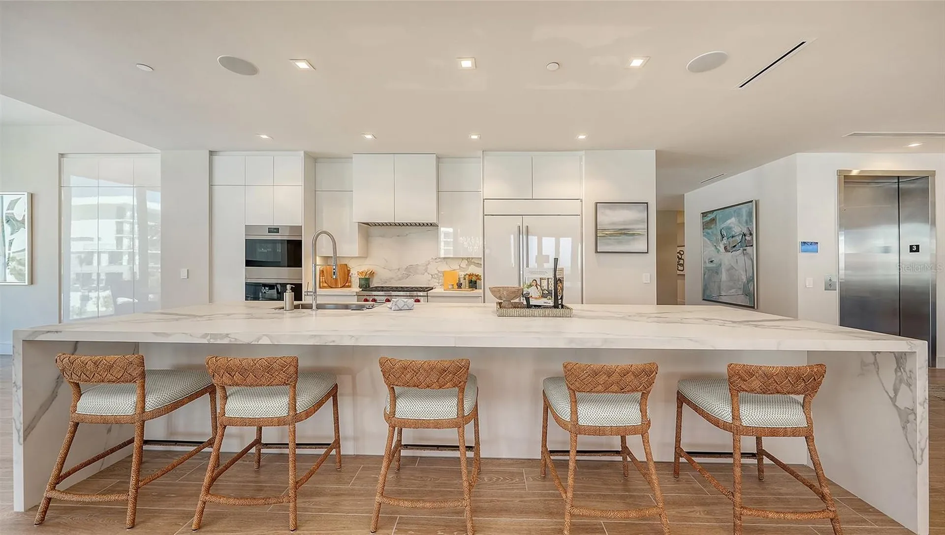 1561 Gulf Of Mexico Drive Longboat Key FL 34228