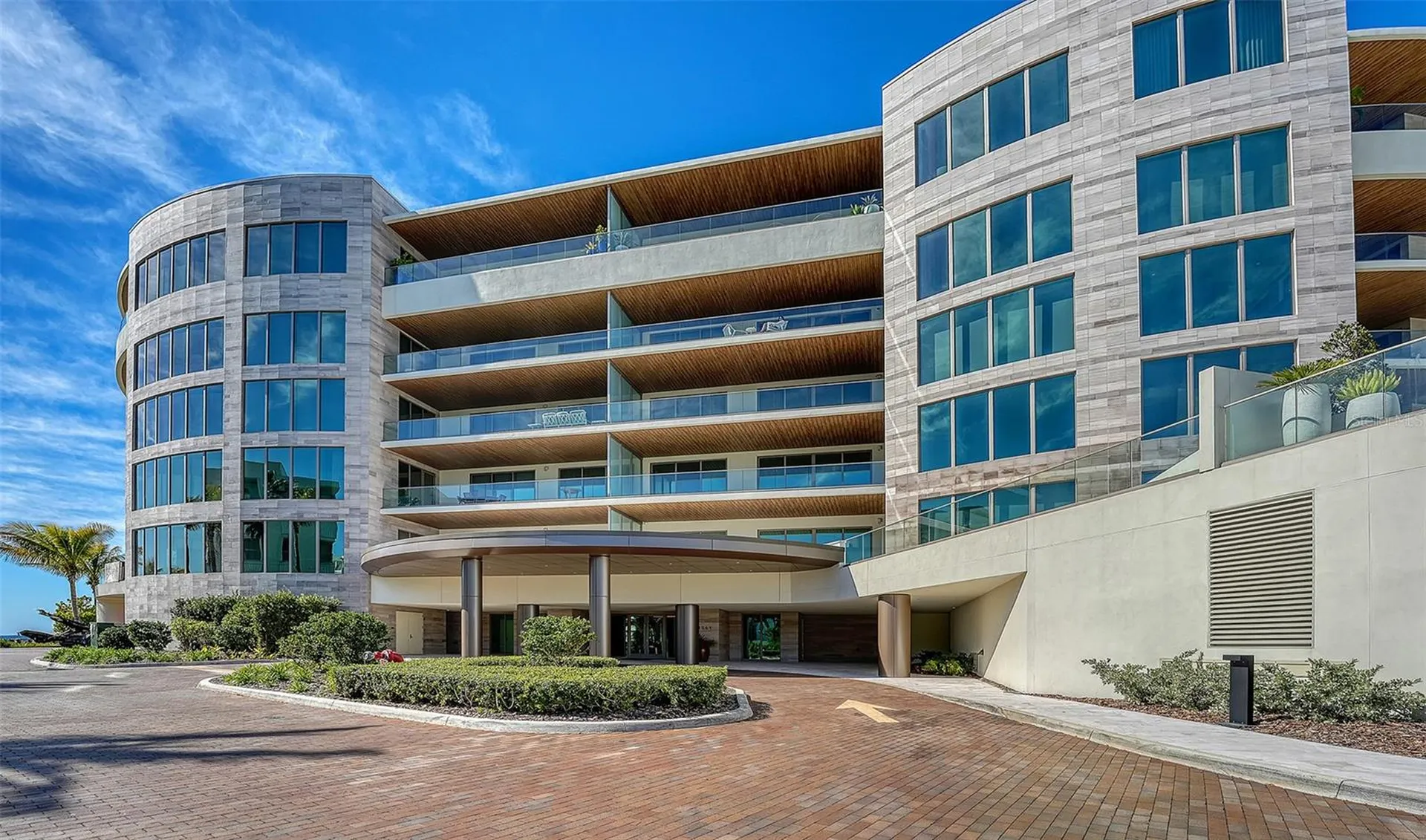 1561 Gulf Of Mexico Drive Longboat Key FL 34228