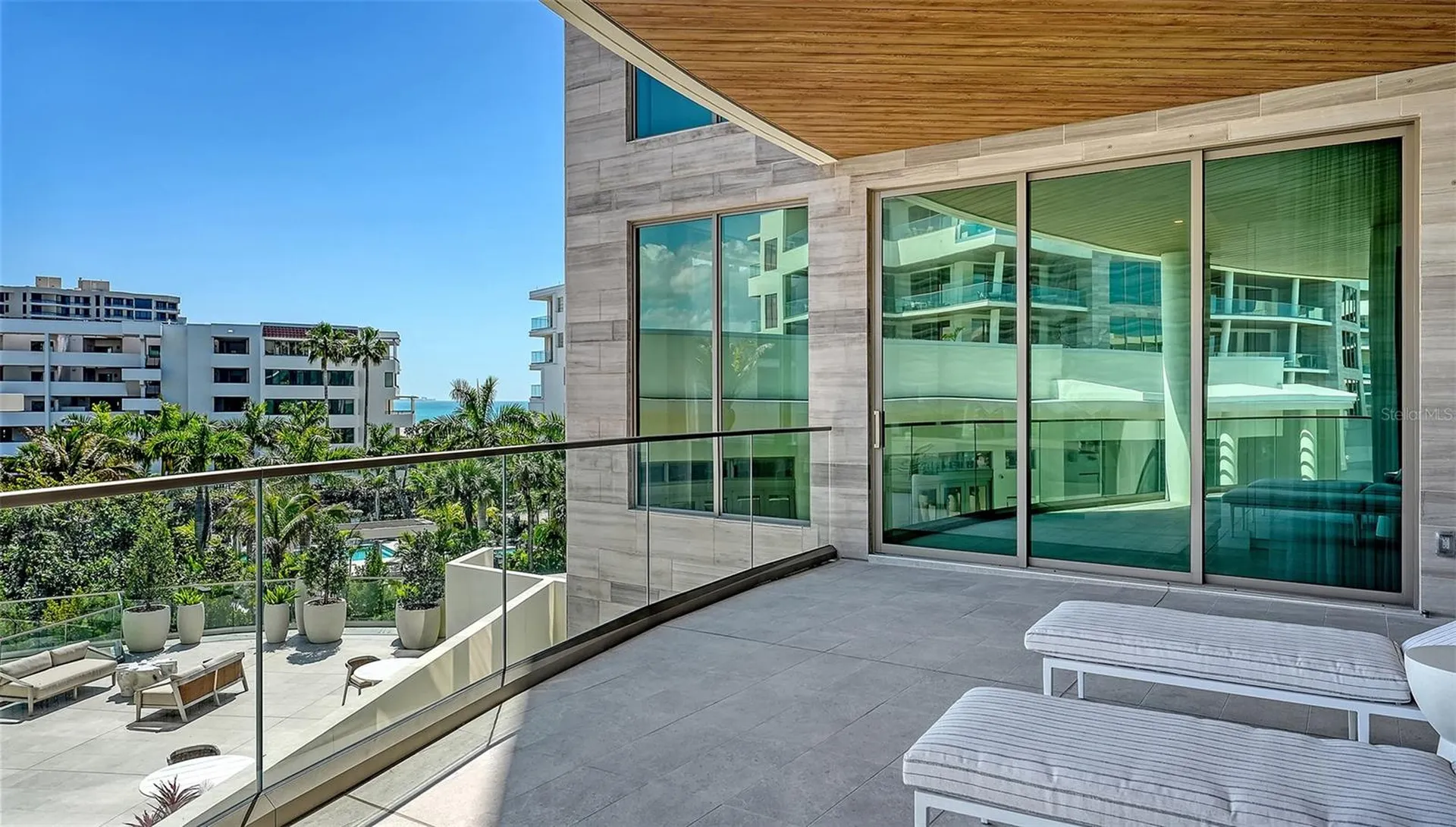1561 Gulf Of Mexico Drive Longboat Key FL 34228