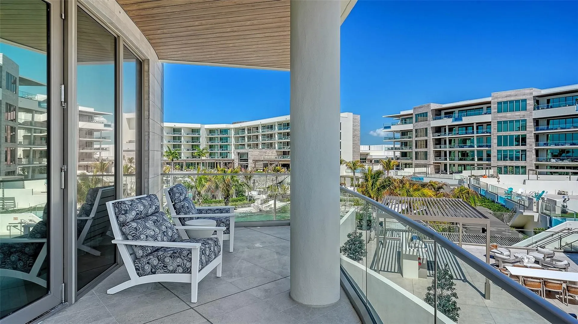 1561 Gulf Of Mexico Drive Longboat Key FL 34228