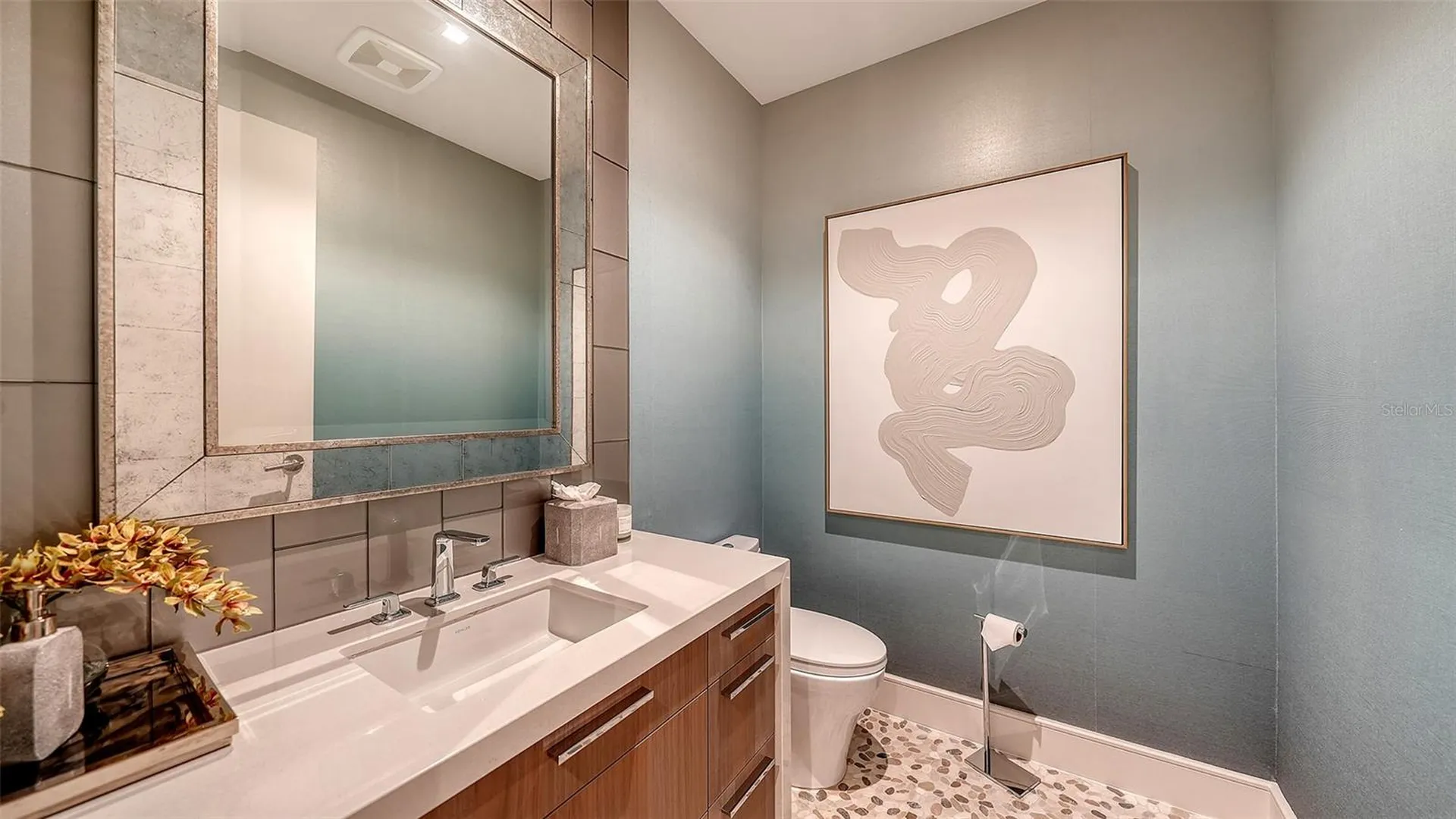 1561 Gulf Of Mexico Drive Longboat Key FL 34228