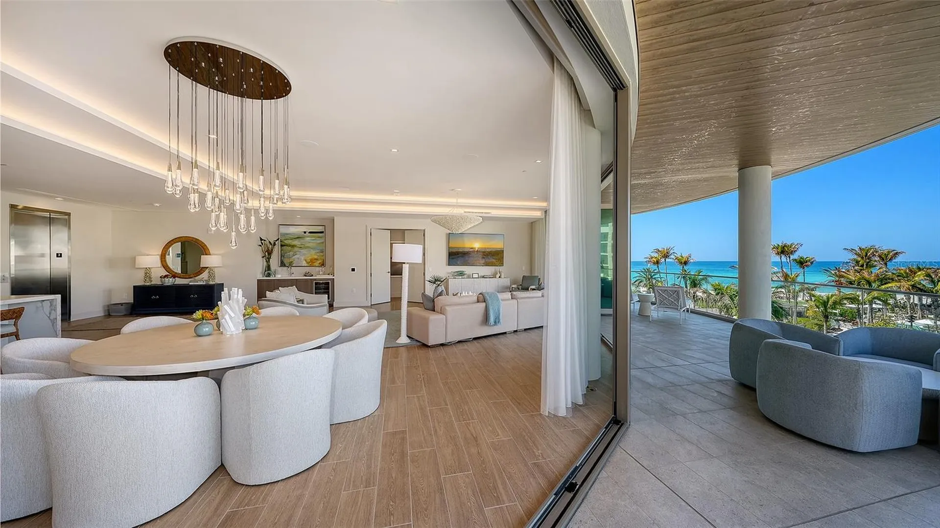 1561 Gulf Of Mexico Drive Longboat Key FL 34228