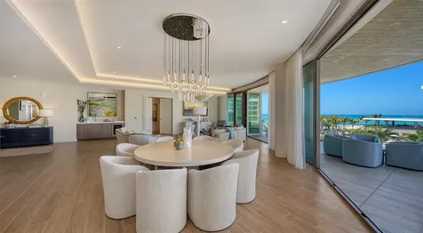 1561 Gulf Of Mexico Drive Longboat Key FL 34228