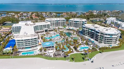 1561 Gulf Of Mexico Drive Longboat Key FL 34228