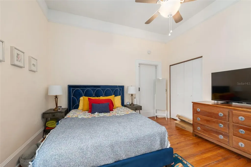 240 SW 3rd Street Gainesville FL 32601