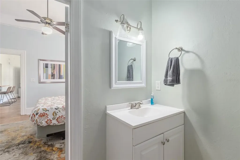 240 SW 3rd Street Gainesville FL 32601