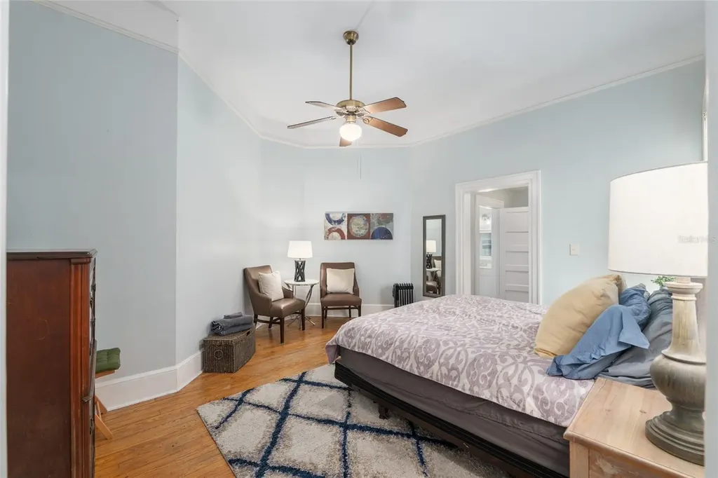 240 SW 3rd Street Gainesville FL 32601