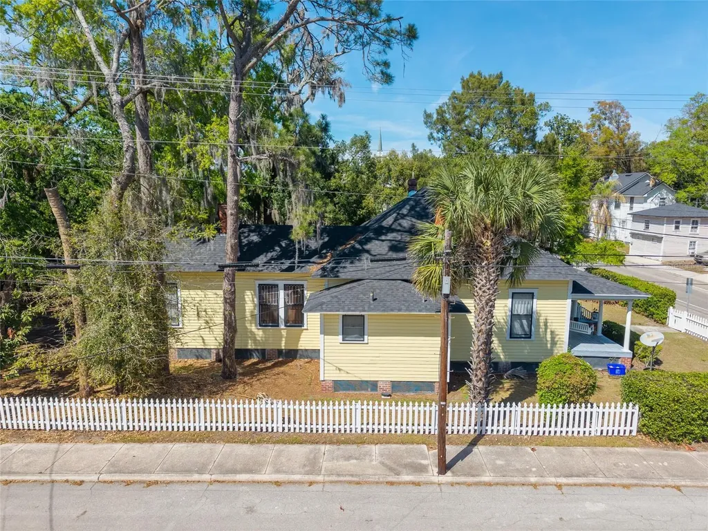 240 SW 3rd Street Gainesville FL 32601