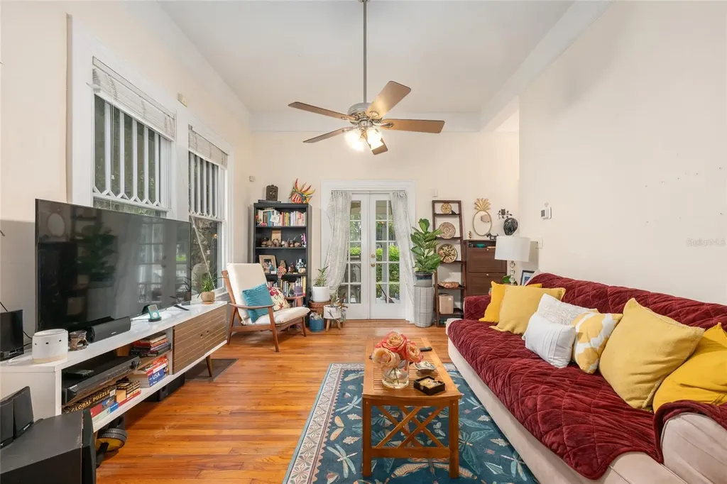 240 SW 3rd Street Gainesville FL 32601