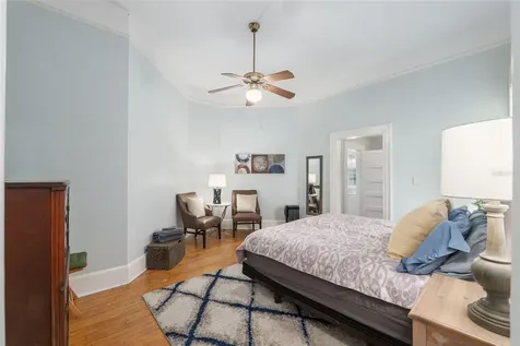 240 SW 3rd Street Gainesville FL 32601