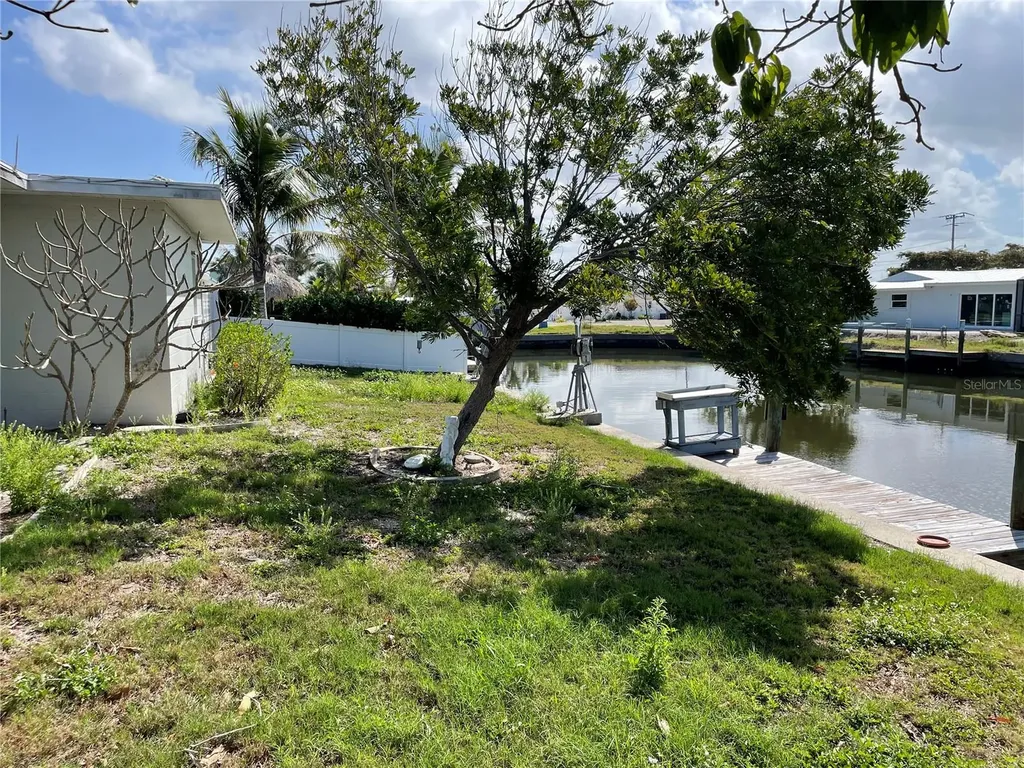 10307 Sandpiper Road W Bradenton FL 34209