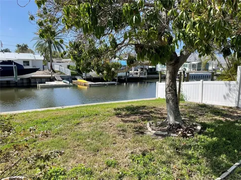10307 Sandpiper Road W Bradenton FL 34209