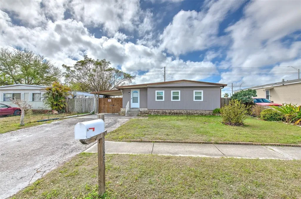 6028 136th Avenue N Clearwater FL 33760