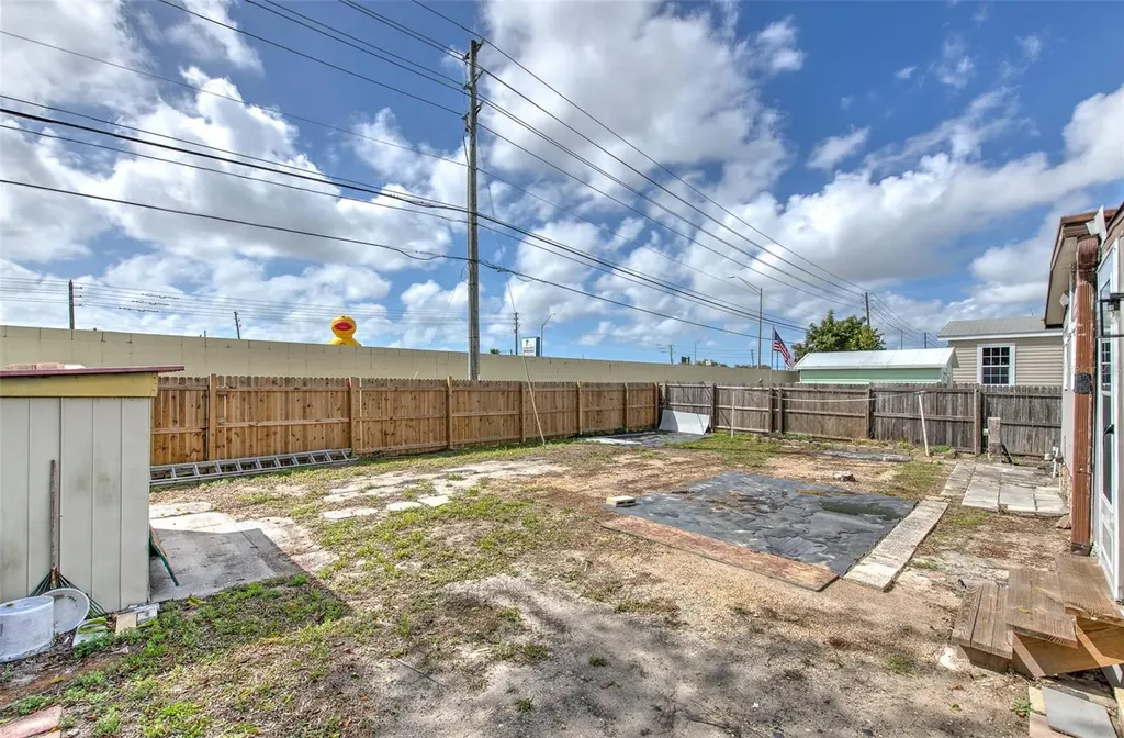 6028 136th Avenue N Clearwater FL 33760