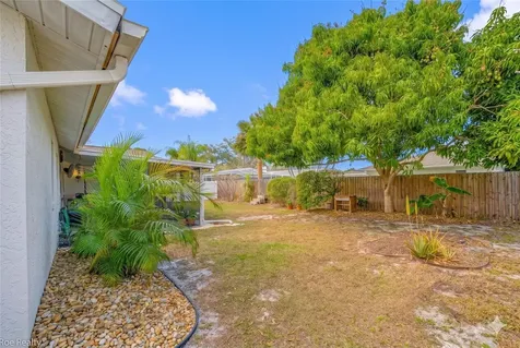 12277 91st Avenue Seminole FL 33772