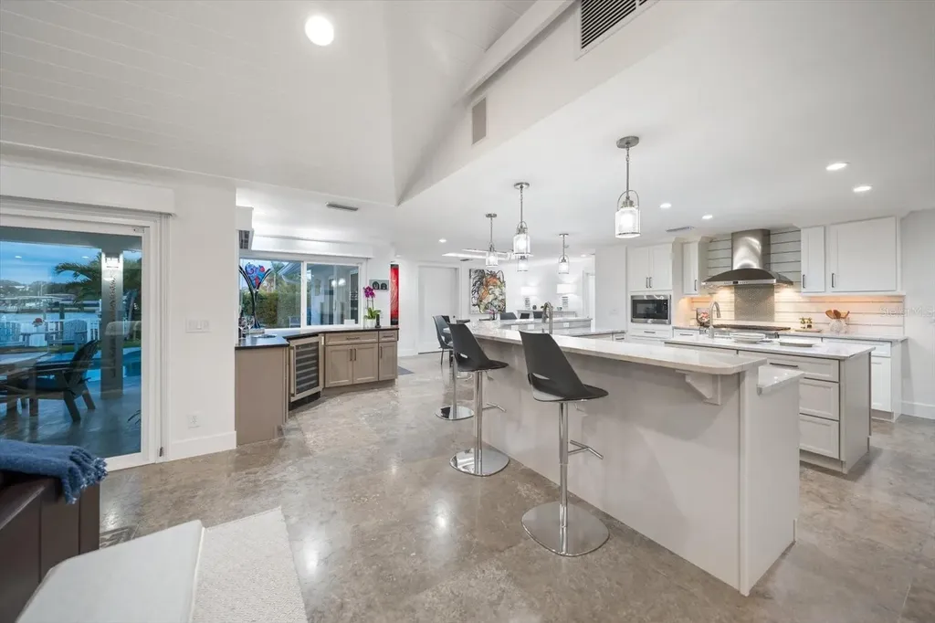 109 Driftwood Lane Largo FL 33770