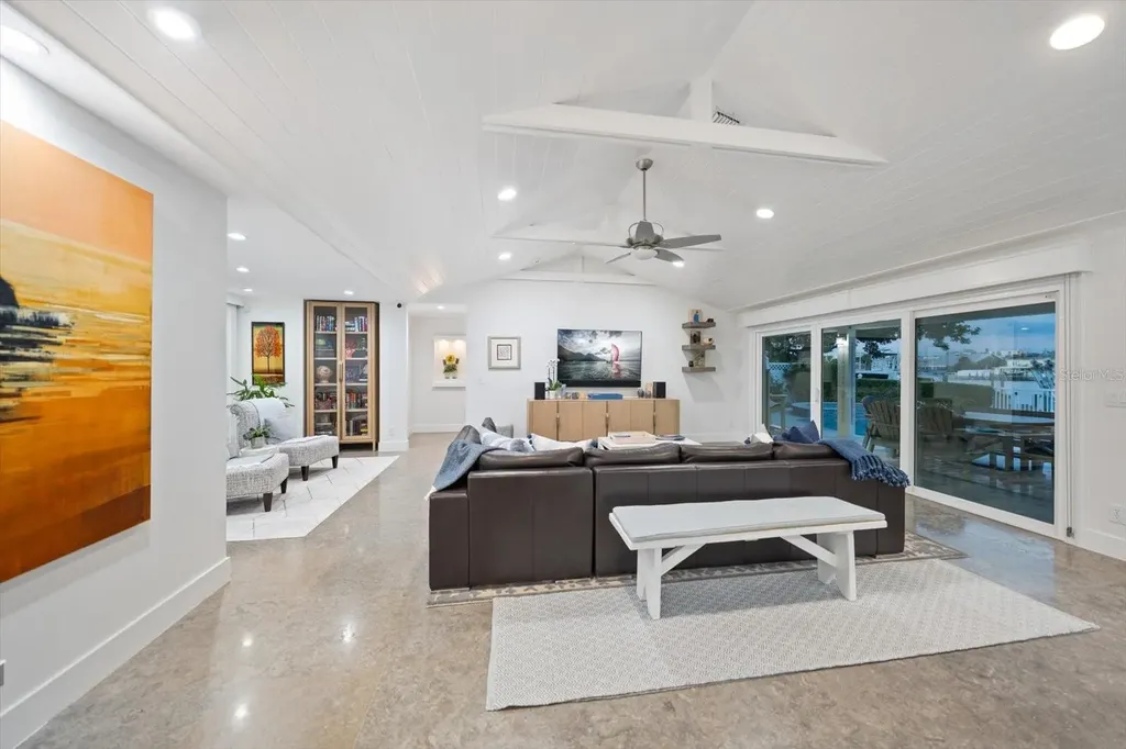 109 Driftwood Lane Largo FL 33770