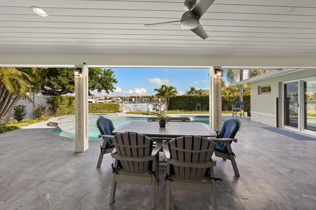 109 Driftwood Lane Largo FL 33770
