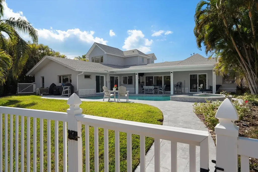 109 Driftwood Lane Largo FL 33770