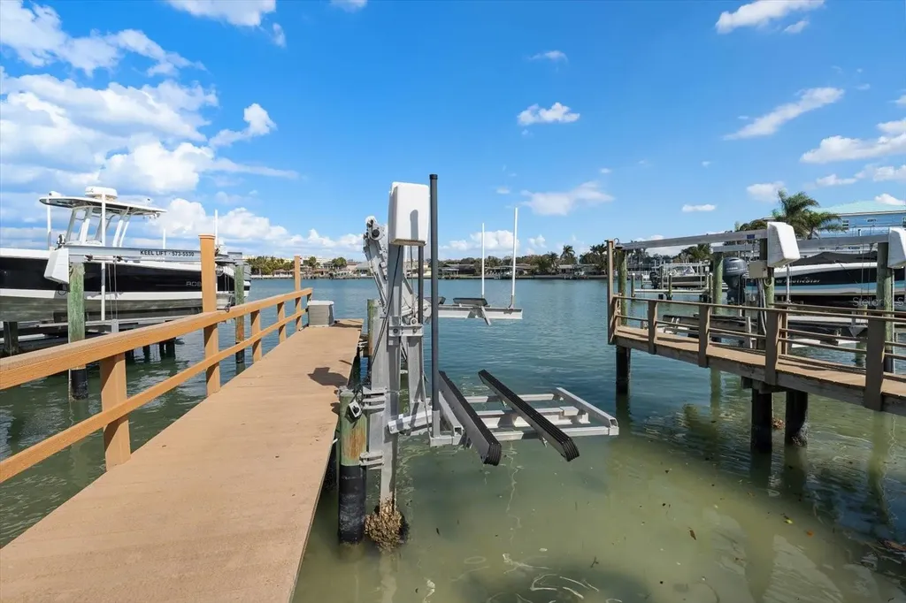 109 Driftwood Lane Largo FL 33770