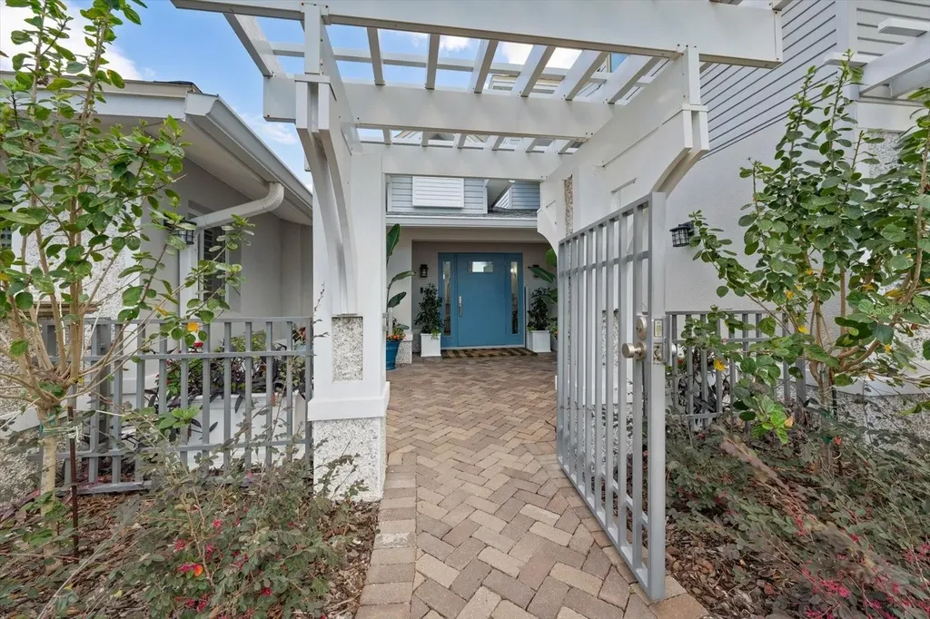 109 Driftwood Lane Largo FL 33770