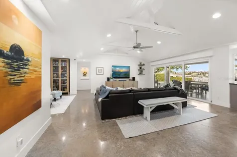109 Driftwood Lane Largo FL 33770