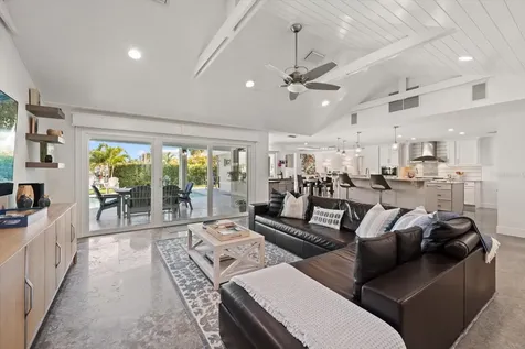 109 Driftwood Lane Largo FL 33770