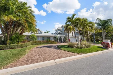 109 Driftwood Lane Largo FL 33770