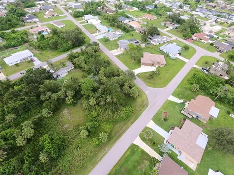 506 Fairview Avenue NW Port Charlotte FL 33952