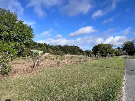 180 E 3rd Avenue Pierson FL 32180