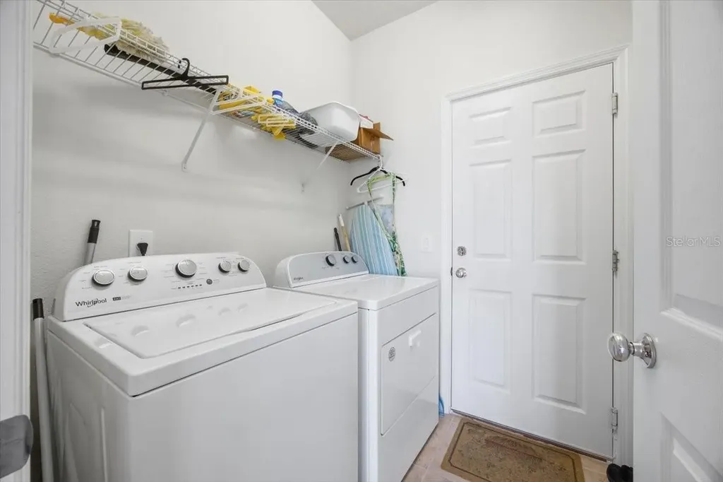 1917 Cayman Cove Circle St Cloud FL 34772