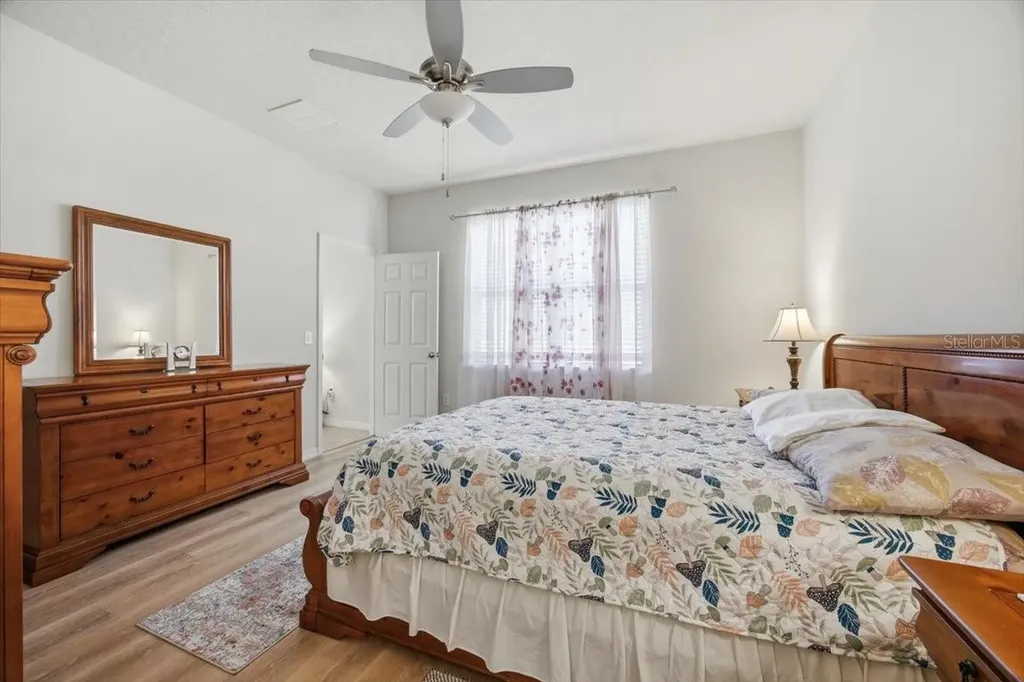 1917 Cayman Cove Circle St Cloud FL 34772