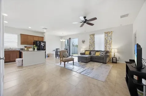 1917 Cayman Cove Circle St Cloud FL 34772