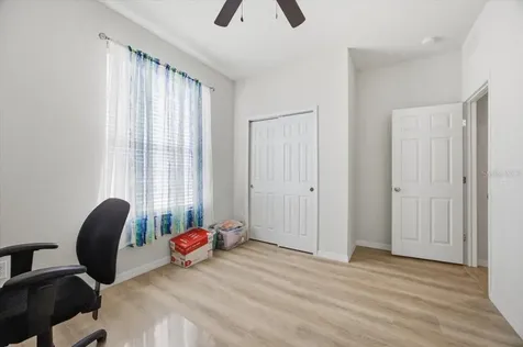 1917 Cayman Cove Circle St Cloud FL 34772