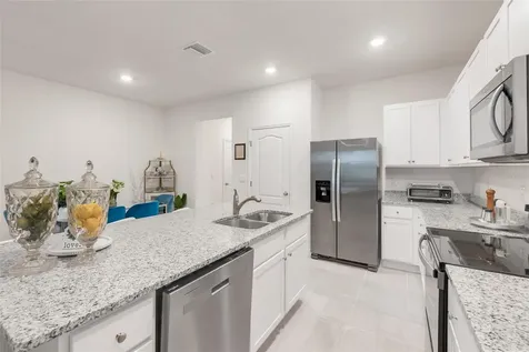 1041 Lido Drive Howey In The Hills FL 34737