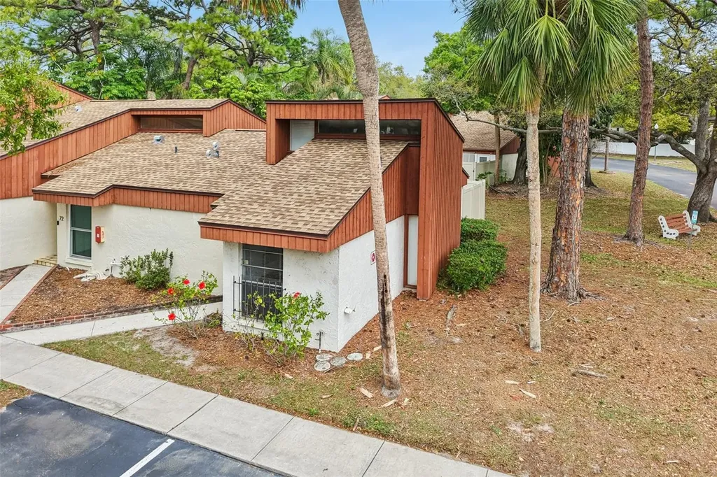 2064 Sunset Point Road Clearwater FL 33765
