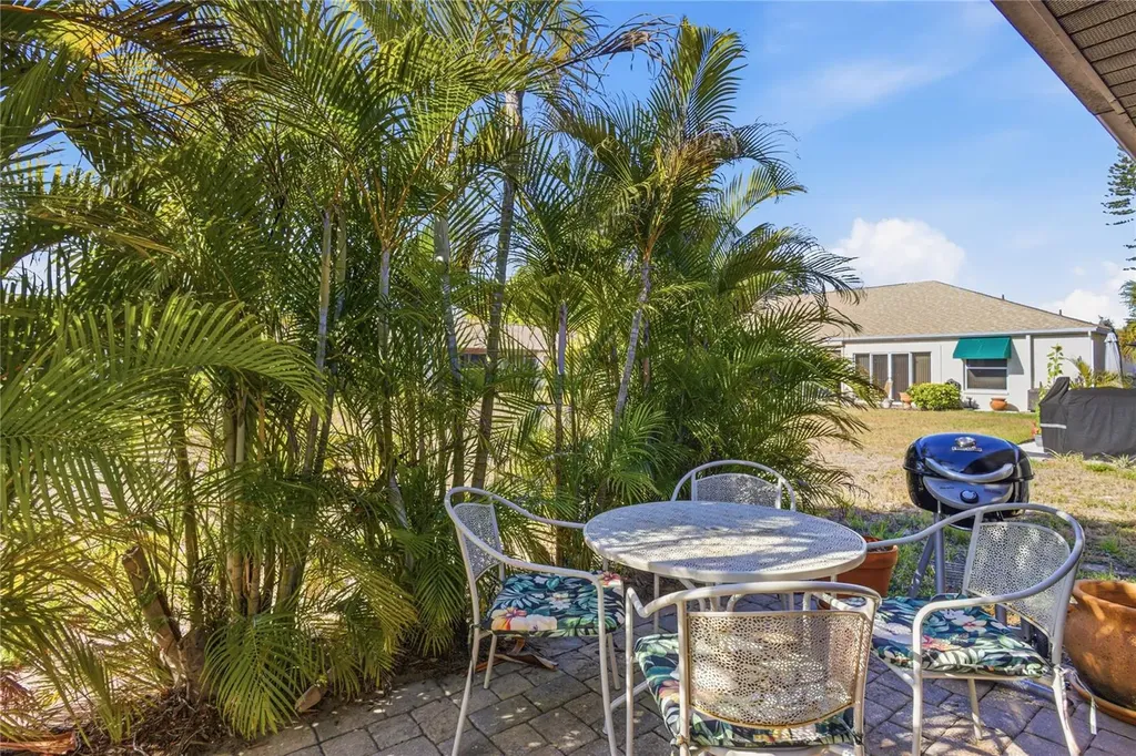 5905 36th Avenue Circle W Bradenton FL 34209