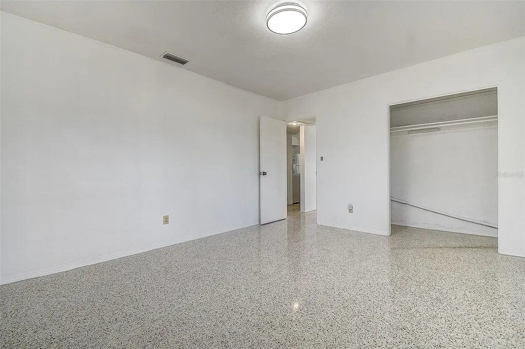 5236 32nd Terrace N St Petersburg FL 33710