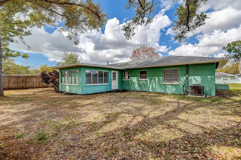 5236 32nd Terrace N St Petersburg FL 33710