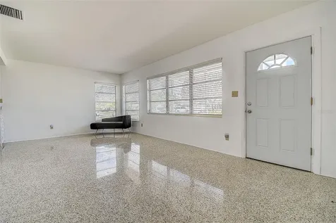 5236 32nd Terrace N St Petersburg FL 33710