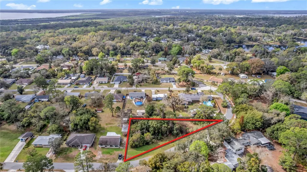 205 Plumosa Road Debary FL 32713