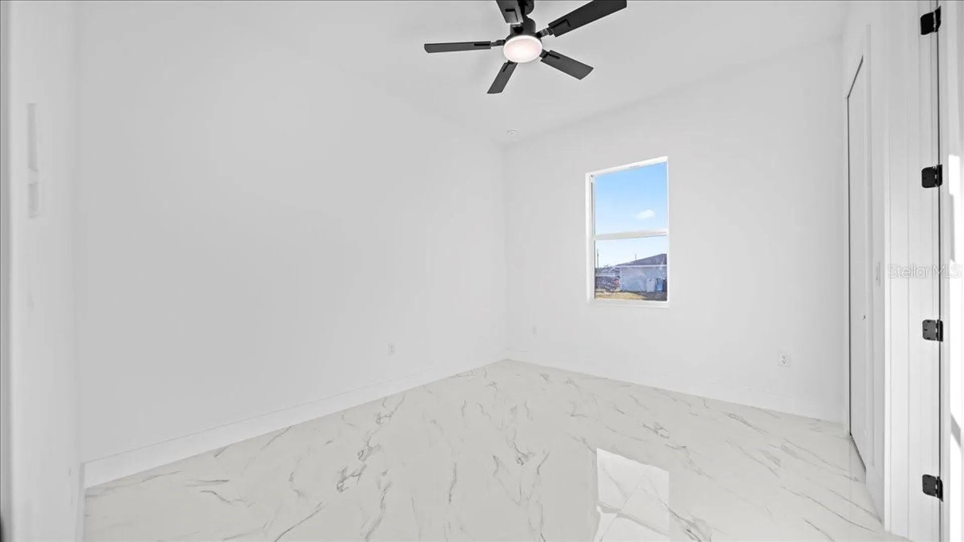 826/828 Diplomat Parkway E Cape Coral FL 33909